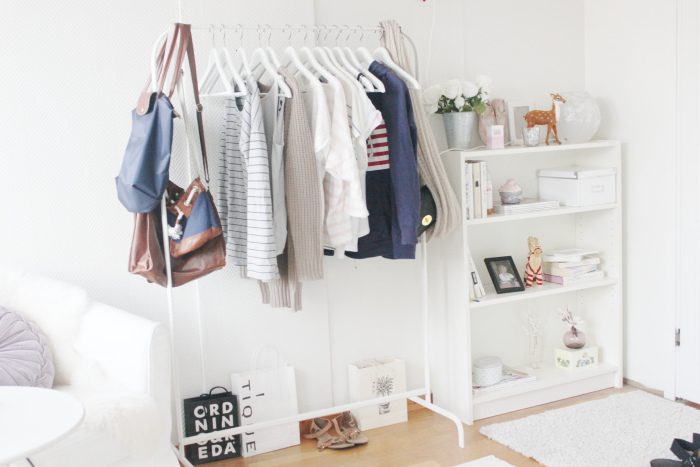 closet pequeno e simples 