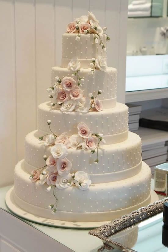 bolo de casamento com flores 